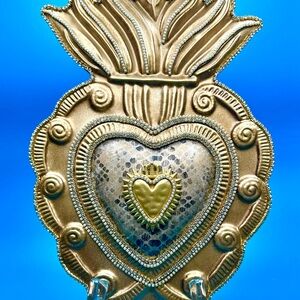 Large Sacred Heart 11.5x5.5 inches. Embellished with rhinestones and pearl.